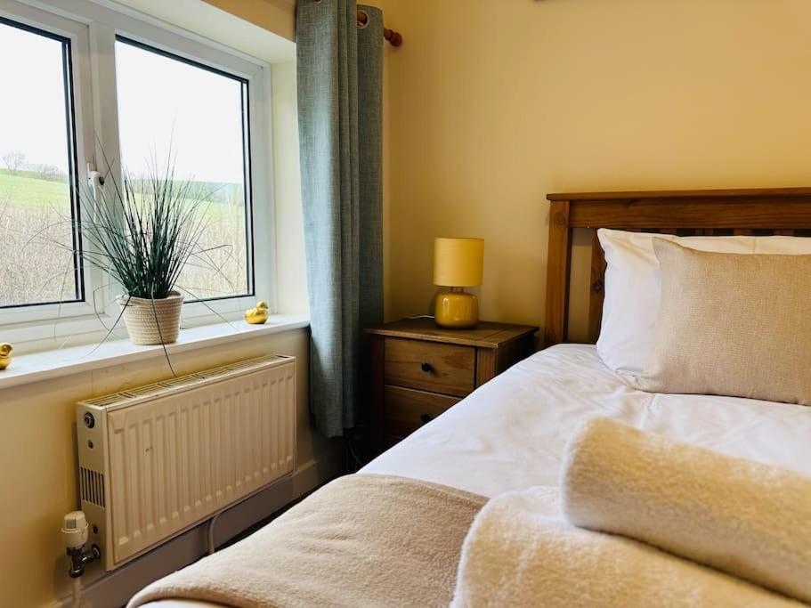 Upper Caerfaelog Farmhouse Llanbister Экстерьер фото